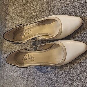 Life stride heels